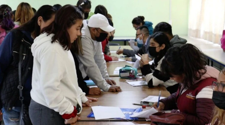 Beca-Benito-Juárez-a-quiénes-les-tocan-10-mil-pesos-y-cuándo-depositan.jpg