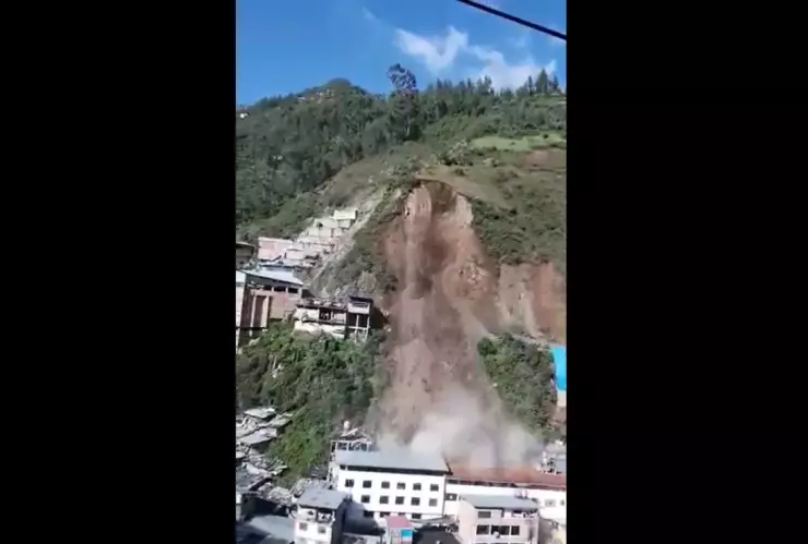 deslizamiento de tierra peru desaparecidos