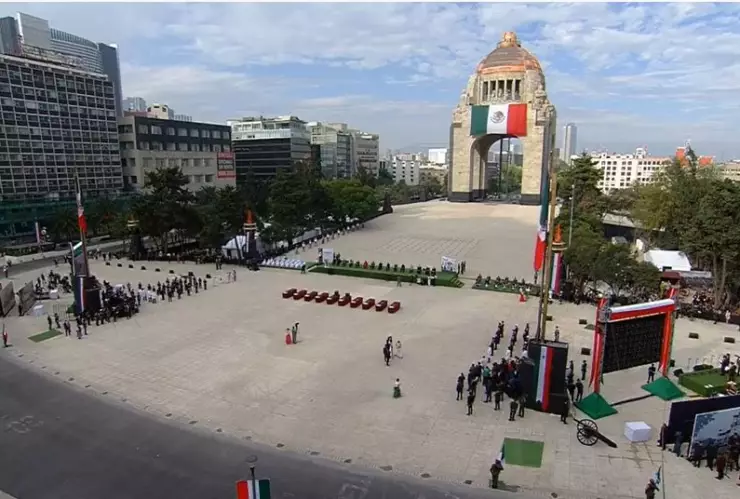 Ceremonia 110 Aniversario de la Revolución Mexicana Monumento a la Revolución