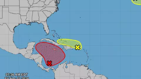 ¡ATENCIÓN! Zona de Baja Presión AUMENTA su probabilidad de formar el Ciclón Patty frente a Yucatán
