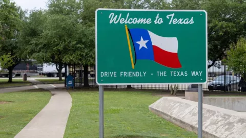 Un letrero de bienvenida al estado de Texas.