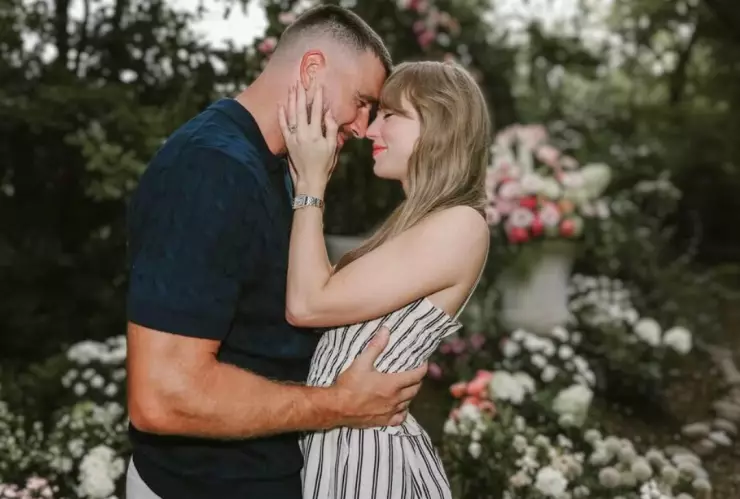 Taylor Swift y Travis Kelce se comprometen