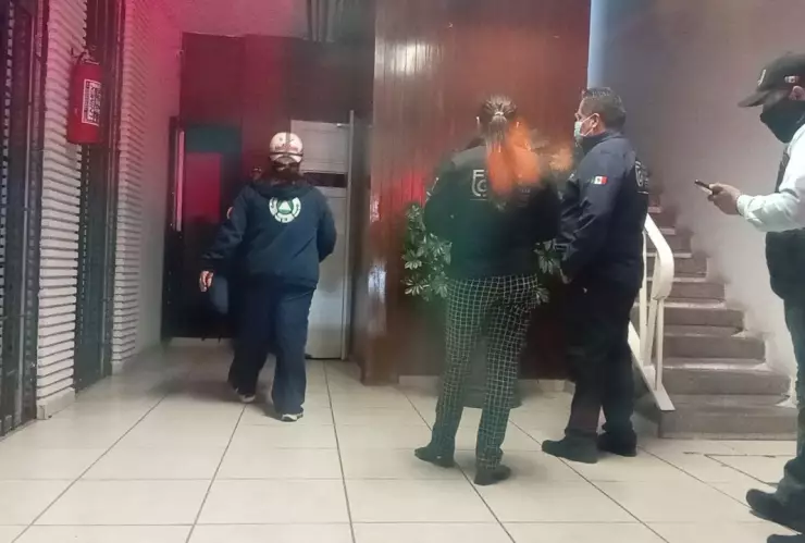 ¡Tragedia en Coyoacán! Elevador se abre antes de tiempo y abuelito cae al vacío