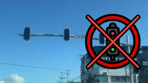 ¡Precaución, Cancún! Reportan falla de semáforos en la entrada de Av. Huayacán y Av. las Torres HOY 21 de agosto