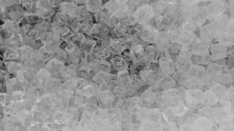 Ola de calor causa desabasto de hielo en Mérida