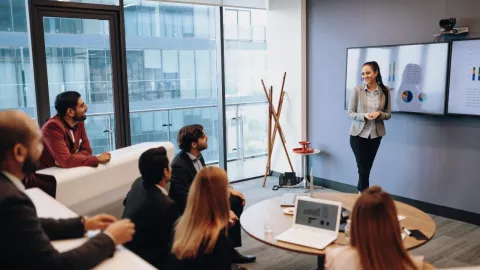 cursos gratis de la UNAM para hablar en público