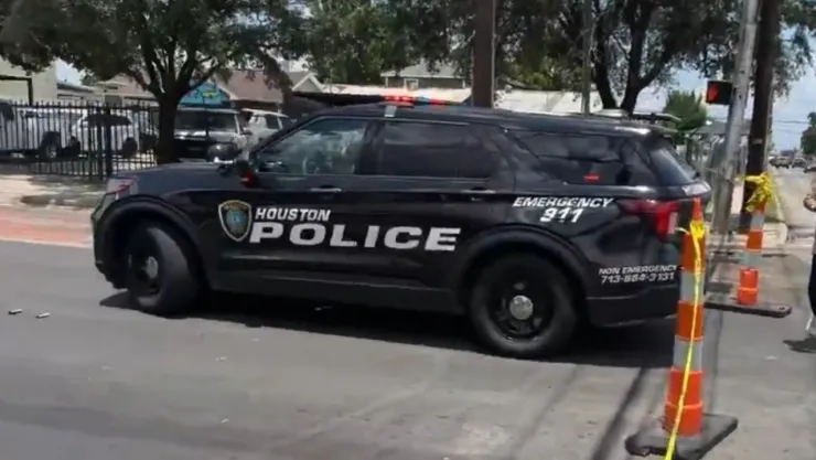 ICE mata a tiros a migrante mexicano en Houston