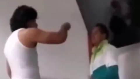 Alumno agrede a maestro durante clase en Hidalgo; la universidad ya investiga