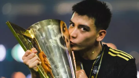 gilberto-mora-supera-goles-leyendas-futbol-16-anos-pb-notas