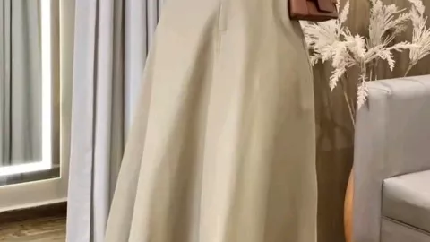 4 ideas de outfits para mujer con cinturón que se ven hermosos en la oficina