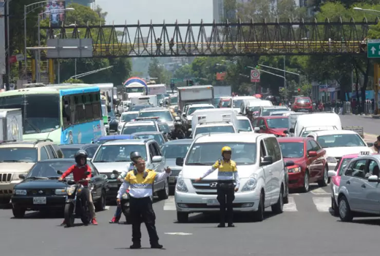 Este jueves 29 de abril se aplica el programa Hoy No Circula en CDMX y Edomex.