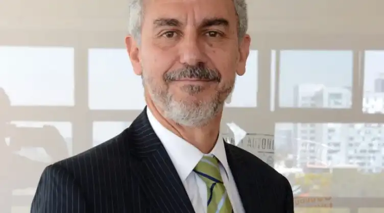 HUGO CANTÚ OK.jpeg