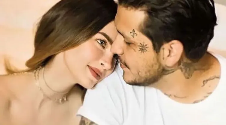 Belinda comparte triste mensaje sobre ¿su relación con Christian Nodal?
