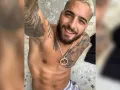 Maluma selfie..jpg