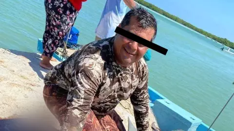 Recala enorme tiburón en Río Lagartos tras paso del Huracán Milton.