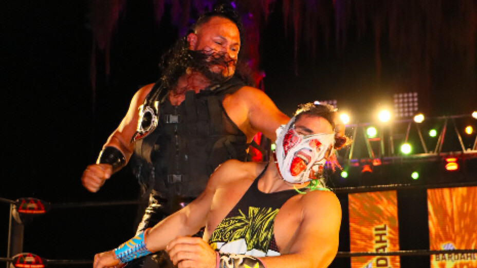 Rey Escorpión vs Psycho Clown lucha libre AAA Triplemanía