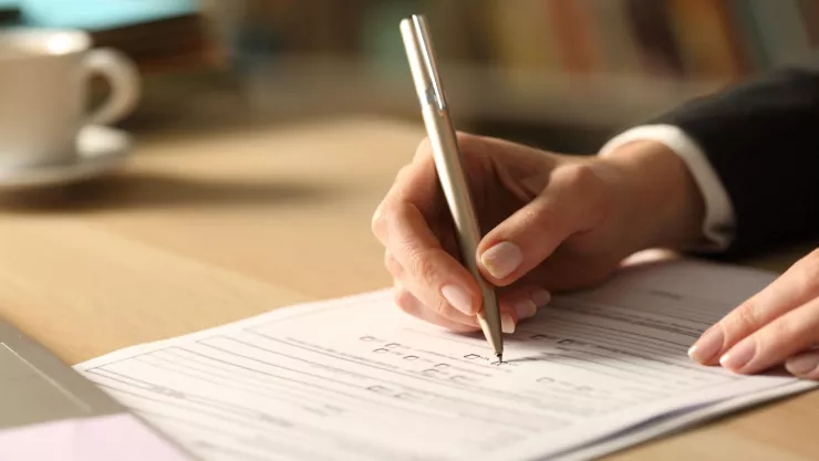 El Uscis añadió una tercera opción de género en uno de sus formularios.jpg