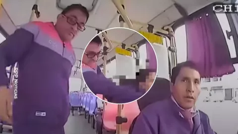 Momento antes de la agresión al conductor durante una discusión en plena ruta