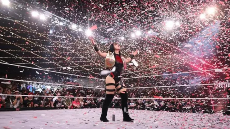 stephanie-vaquer-salario-nueva-campeona-femenina-wwe-pb-notas