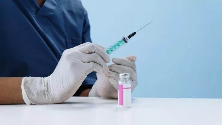 Inyección, láser, agujas a.jpg