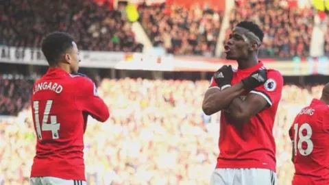 Pogba festejando al estilo de Wakanda Forever