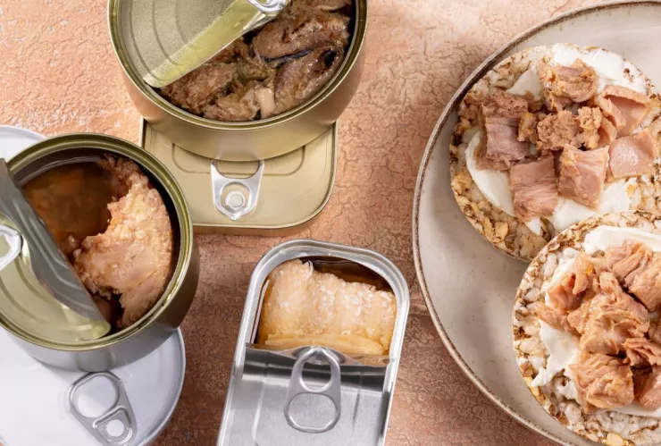 Peligro en tu despensa: FDA advierte sobre latas de atún que podrían causar intoxicación grave