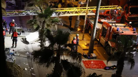 VIDEO ¡Tragedia en España! Derrumbe de edificio en Mallorca deja muertos y heridos