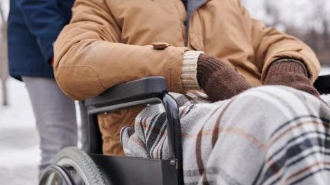Salió por la puerta de emergencia del geriátrico y murió congelada en EUA