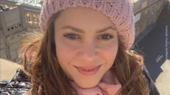 Shakira gorro.jpg