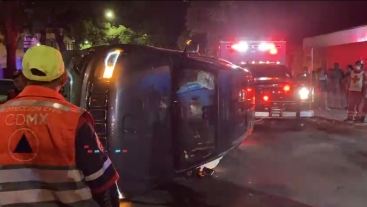 volcadura_camioneta_cuauhtémoc.jpeg