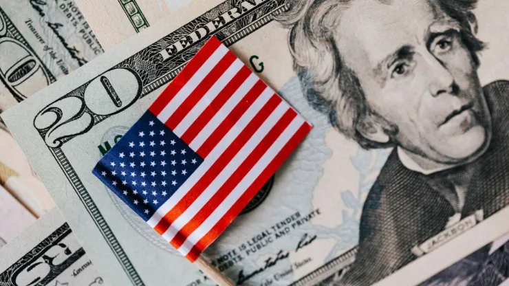 Dolar hoy: ¿Cuál es la diferencia entre el canadiense y estadounidense?