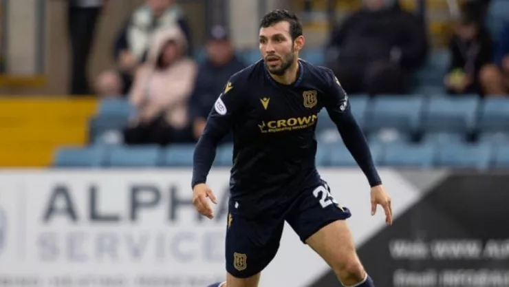 Antonio Portales brilla en el Dunde FC