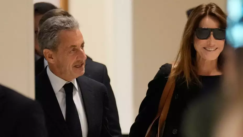 El expresidente de Francia Nicolas Sarkozy y su esposa, Carla Bruni.