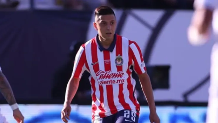 por-que-roberto-alvarado-no-dejo-chivas-rusia