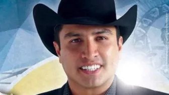 Julión Álvarez de joven..jpg