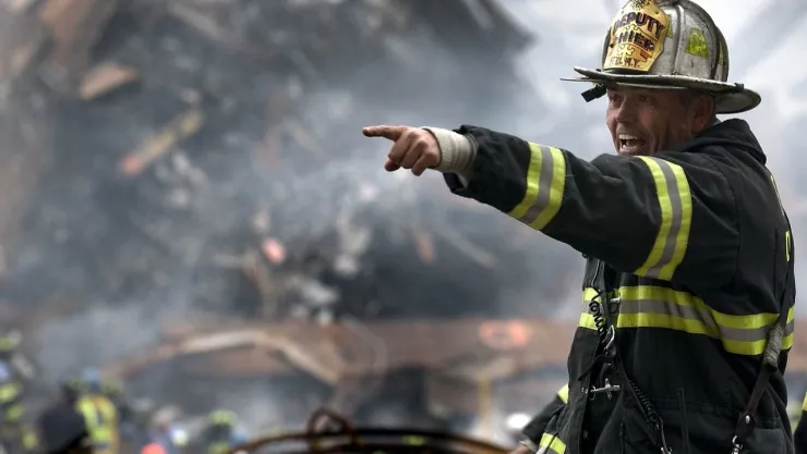 Atentados del 11 de septiembre La historia de Rafael Hernández, el bombero mexicano que ayudó a víctimas del 911