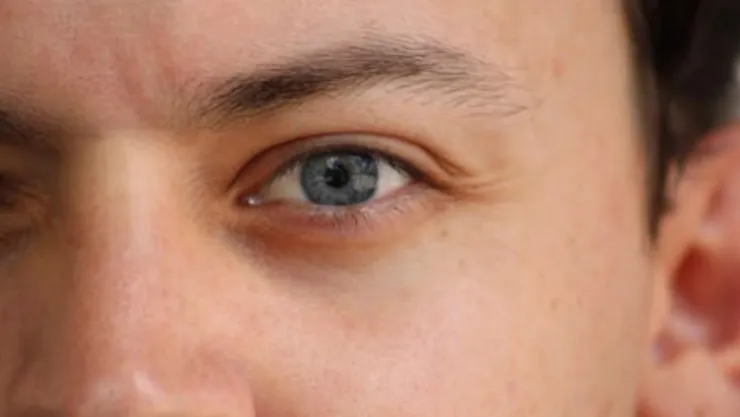 3 trucos de maquillaje para ocultar líneas de expresión alrededor de los ojos