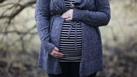 Por qué la violencia contra las mujeres eleva los embarazos no deseados