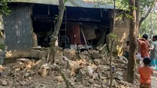 Aumentan a 10 los fallecidos tras terremoto en Bangladesh.png