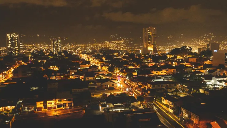 crisis-electrica-costa-rica-vive-cortes-de-energia-hasta-3-horas.jpg