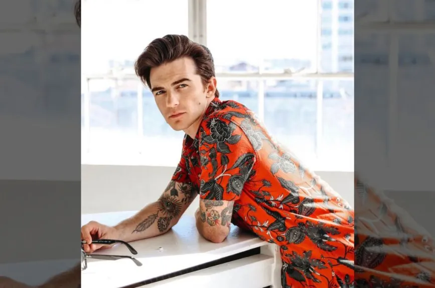 Drake Bell posando.jpg