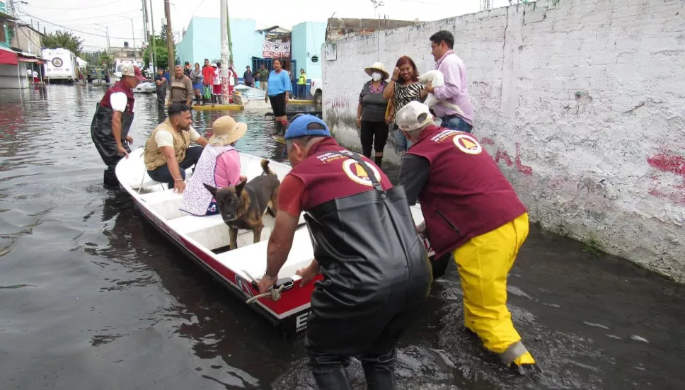 Chalco bajo aguas negras