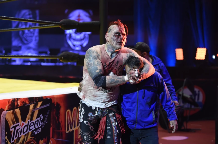 Pagano gana Triplemanía XXVIII