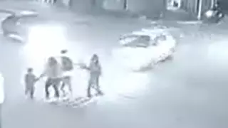 Taxista atropella a 11 personas en Colombia