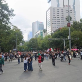Marchas en CDMX hoy 26 de septiembre: calles cerradas y rutas alternas.