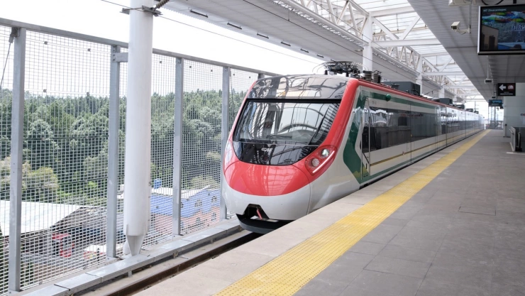 El Tren Insurgente México-Toluca da un paso más hacia su inauguración total