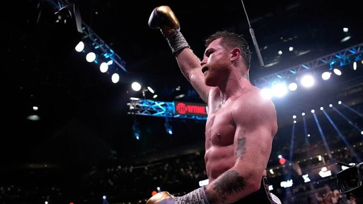¡Sin temor! Canelo rompe el silencio y habla de quienes lo critican