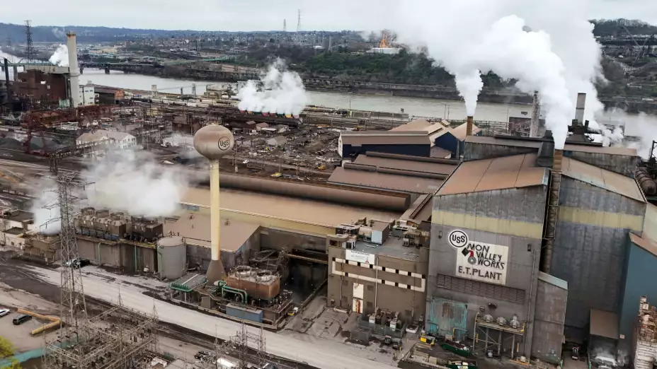 Planta de Edgar Thompson de la United States Steel Corporation se ve en Braddock, Pensilvania.