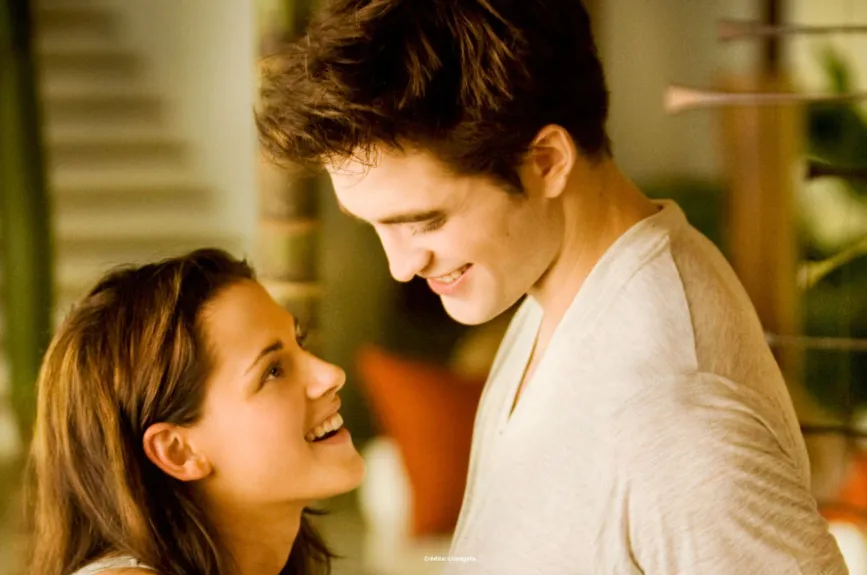Te contamos cómo fue que Robert Pattinson se preparó para dar vida al personaje de Edward Cullen. | Crepúsculo por Azteca 7