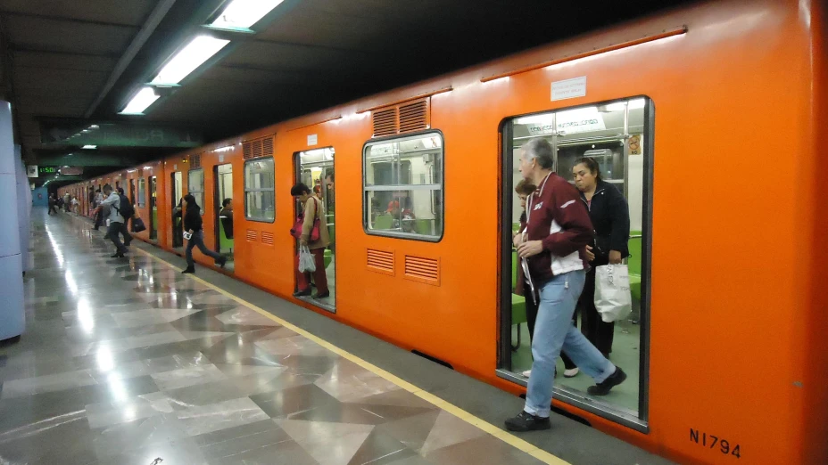Conductor que conducía ebrio es separado de su cargo